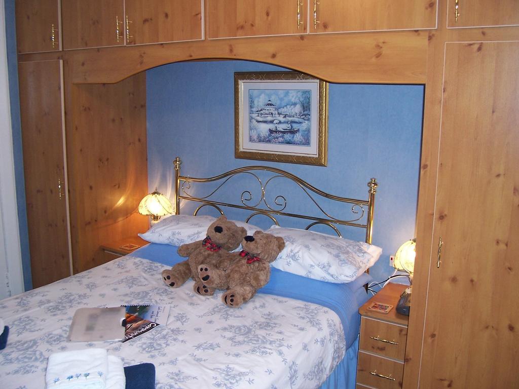 Sunnyside B&B Баллох Номер фото
